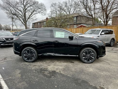 New 2026 Nissan Murano Platinum image 3