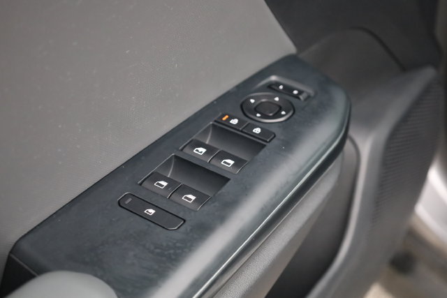Used 2025 Kia K4 FWD image 18