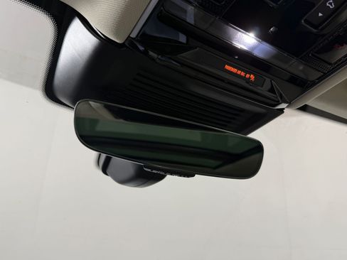 New 2026 Land Rover Range Rover Long Wheelbase SE AWD/4WD image 19