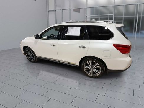 Used 2019 Nissan Pathfinder Platinum image 6