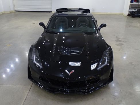 Used 2016 Chevrolet Corvette Z06 w/ 3LZ Preferred Equipment Group RWD image 23