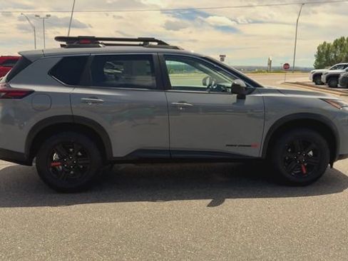 Used 2026 Nissan Rogue SV AWD/4WD image 9