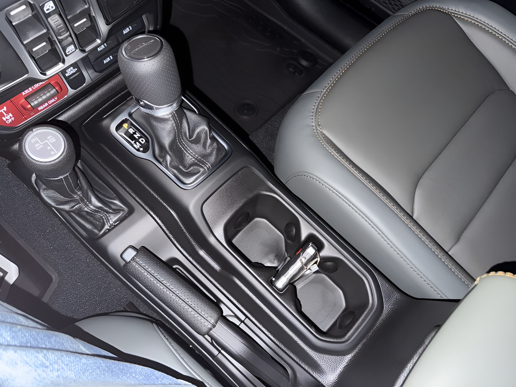 Used 2026 Jeep Gladiator Mojave AWD/4WD image 20