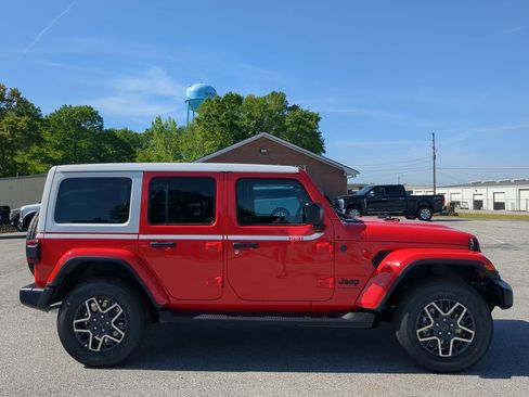 New 2026 Jeep Wrangler Unlimited Sahara AWD/4WD image 2