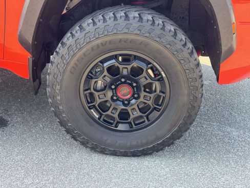 Used 2022 Toyota Tundra TRD Pro AWD/4WD image 10