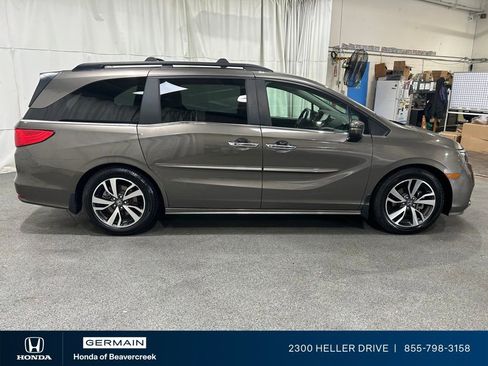 Used 2021 Honda Odyssey Touring image 9