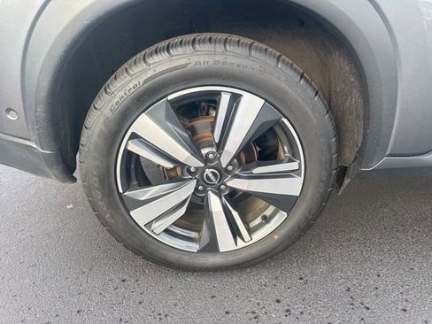 Used 2023 Nissan Rogue SL w/ SL Premium Package image 26