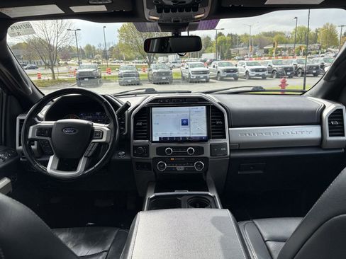 Used 2022 Ford F250 Lariat w/ Lariat Ultimate Package AWD/4WD image 8