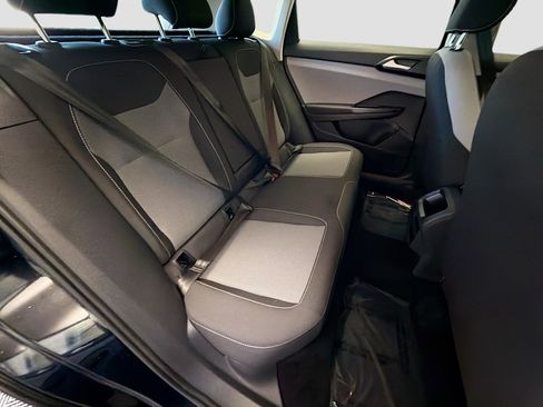 Used 2022 Volkswagen Taos S image 14