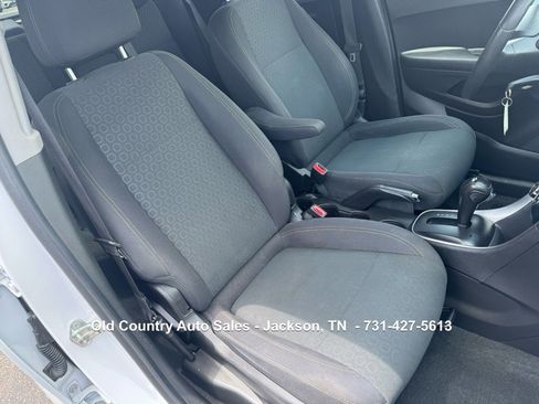 Used 2020 Chevrolet Trax LS w/ Tint and Cruise Package image 14