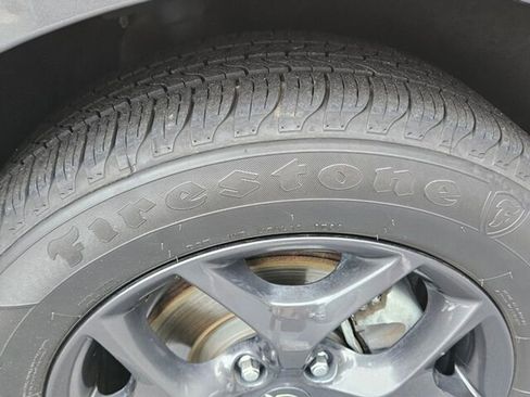 Used 2020 Chrysler Pacifica Touring w/ S Appearance Package image 20