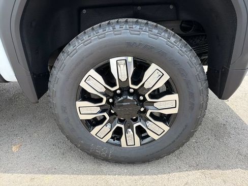 New 2026 GMC Sierra 2500 Denali w/ Denali Reserve Package AWD/4WD image 26