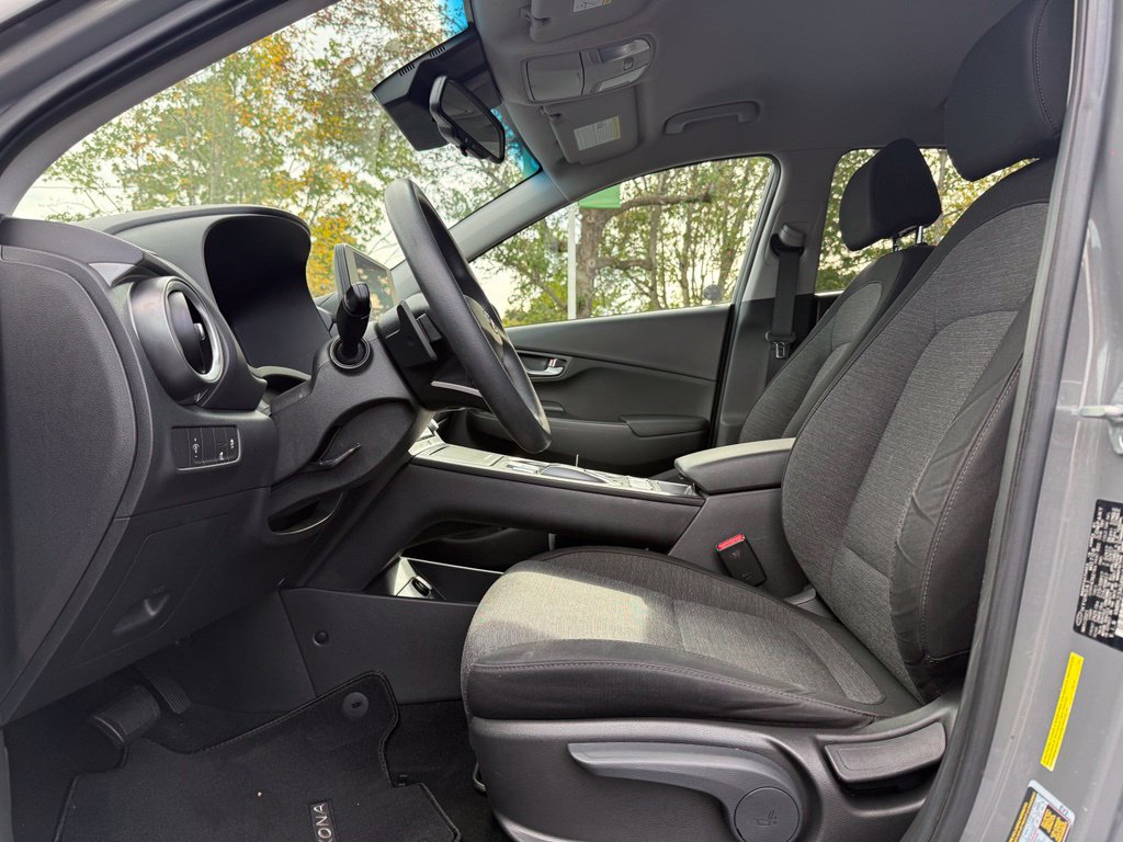 Used 2022 Hyundai Kona SEL w/ Cargo Package FWD image 12