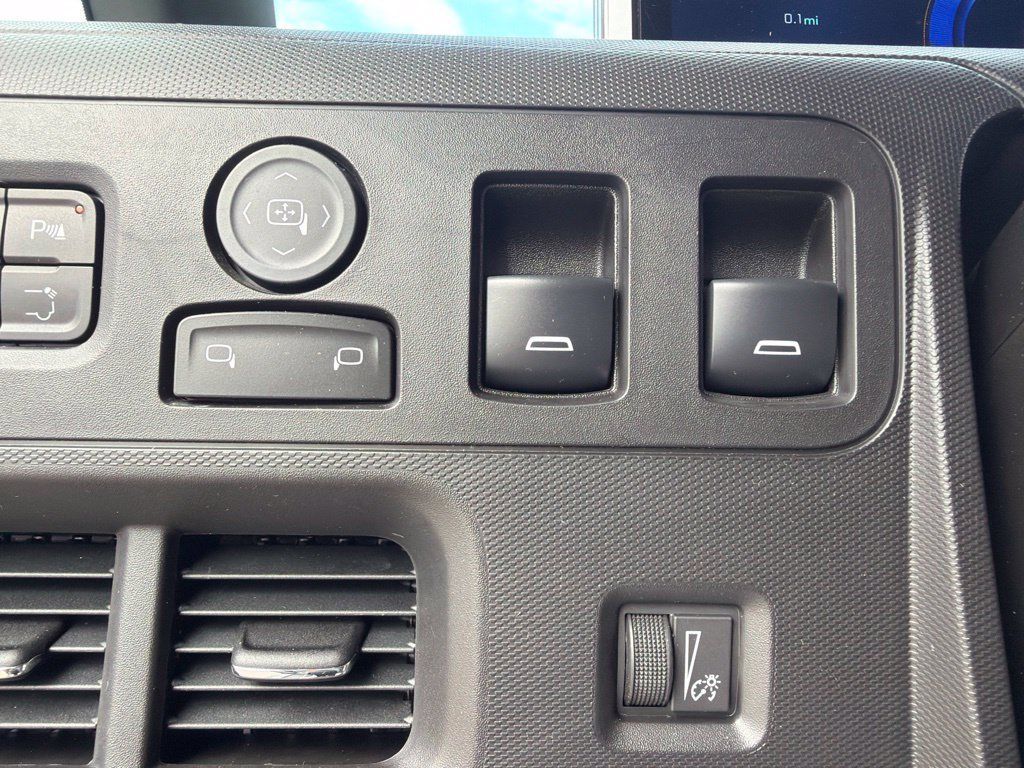 Used 2024 Chevrolet Brightdrop 600 w/ Commercial Equipment Package AWD/4WD image 21