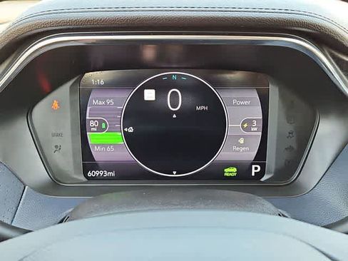 Used 2022 Chevrolet Bolt EUV Premier w/ Sun & Sound Package image 34