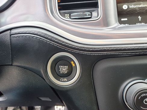 Used 2019 Dodge Charger Scat Pack w/ Plus Group image 41