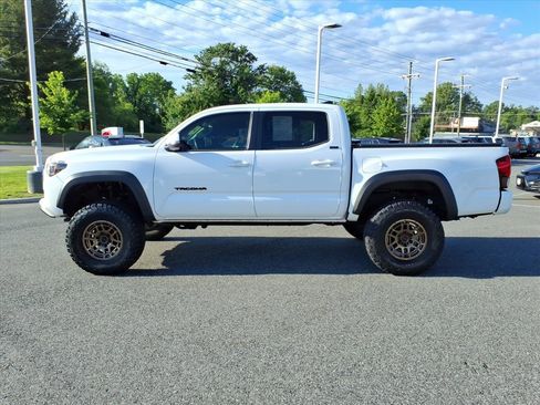 Used 2023 Toyota Tacoma 4x4 Double Cab w/ Trail Edition image 13