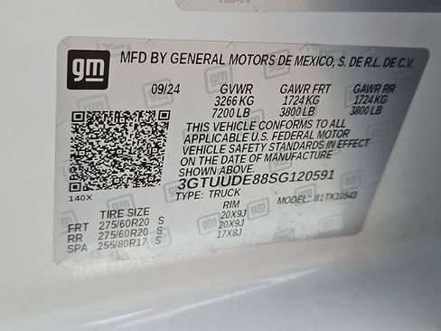 Certified 2025 GMC Sierra 1500 SLT AWD/4WD image 30