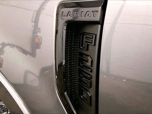 Used 2022 Ford F250 Lariat w/ Tremor Off-Road Package image 13