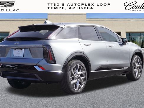 New 2026 Cadillac Optiq Luxury 1 image 3