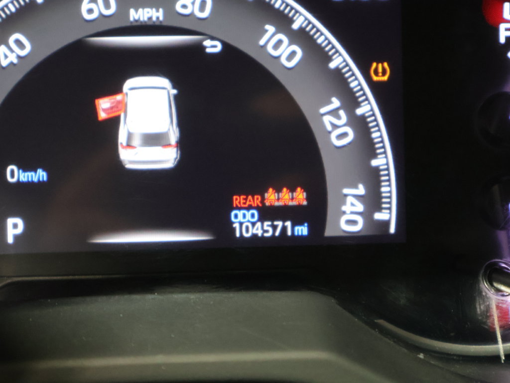Used 2024 Toyota RAV4 LE AWD/4WD image 39