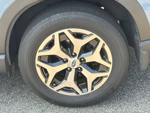Used 2020 Subaru Forester Premium AWD/4WD image 21