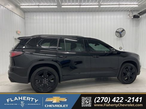 Used 2024 GMC Acadia Elevation w/ Black Edition FWD image 2