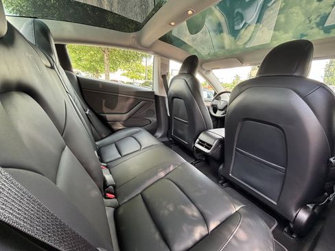 Used 2022 Tesla Model 3 Performance AWD/4WD image 31