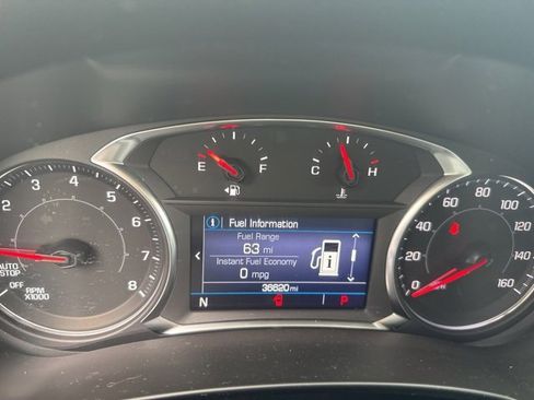 Used 2022 GMC Terrain SLE w/ Driver Convenience Package image 17