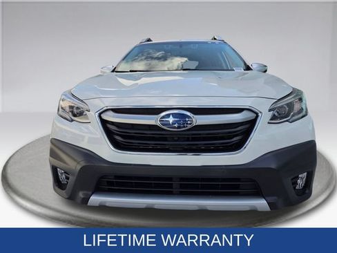 Certified 2022 Subaru Outback Touring AWD/4WD image 11