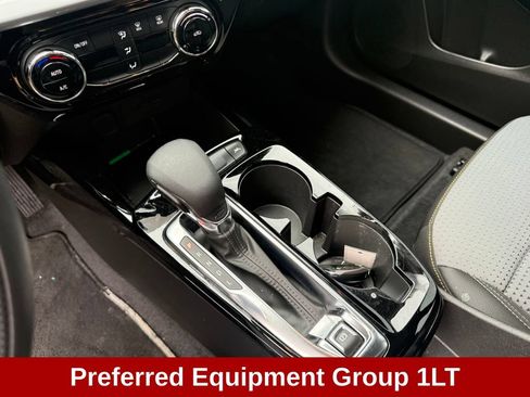 Used 2024 Chevrolet Trax LT FWD image 18