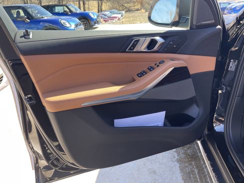 New 2026 BMW X5 xDrive40i w/ Executive Package image 4