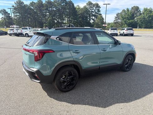 Used 2026 Kia Seltos EX w/ EX Sunroof Package FWD image 8