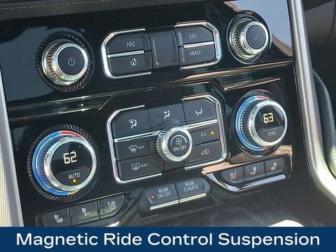 Used 2023 GMC Yukon Denali w/ Max Trailering Package AWD/4WD image 14