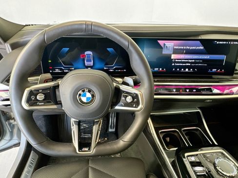 Used 2025 BMW 740i xDrive 740i xDrive w/ Premium Package image 11