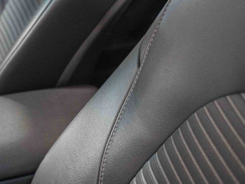 Used 2019 Toyota Camry SE image 22