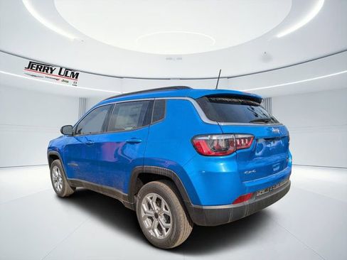New 2026 Jeep Compass Latitude image 5