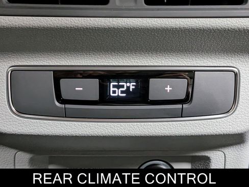 Used 2024 Audi Q5 e Premium Plus image 21