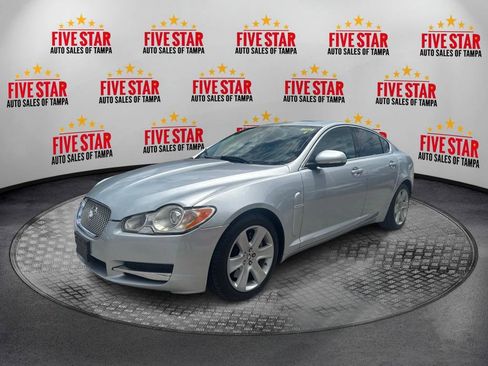 Used 2011 Jaguar XF RWD image 3
