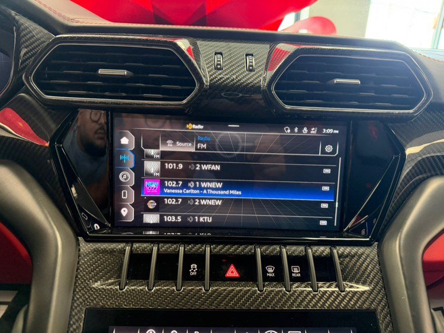 Used 2023 Lamborghini Urus S AWD/4WD image 84
