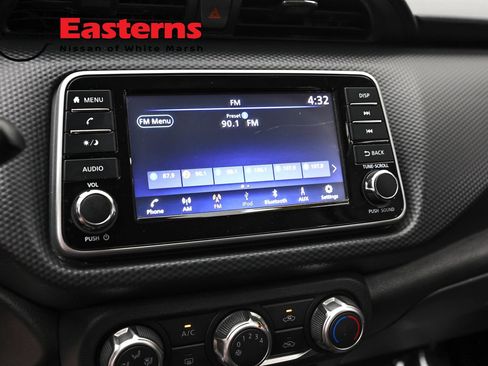 Used 2023 Nissan Kicks S FWD image 18