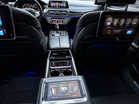 Used 2016 BMW 750i xDrive image 5