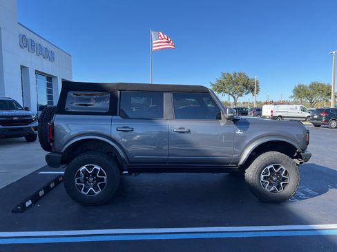 Used 2022 Ford Bronco Outer Banks image 5