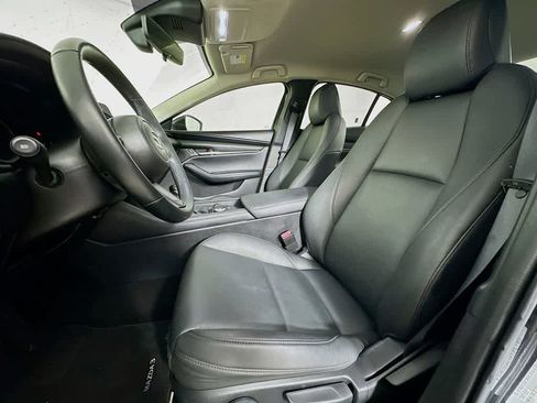 Used 2021 MAZDA MAZDA3 s image 12