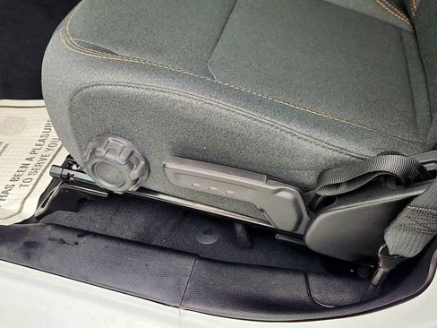 Used 2025 Jeep Wrangler Unlimited Sahara image 11