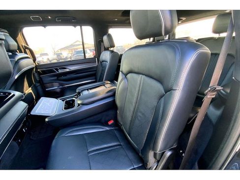 Used 2022 Jeep Grand Wagoneer Series II image 27