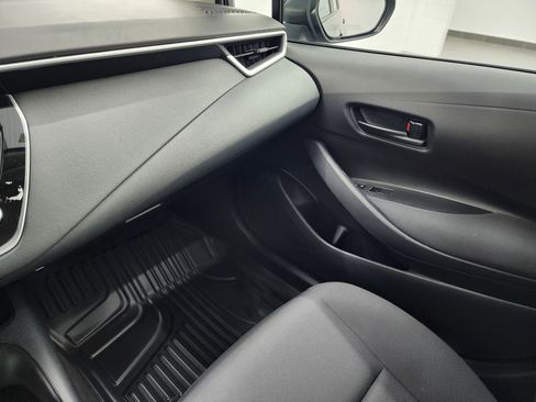 Used 2024 Toyota Corolla LE image 12