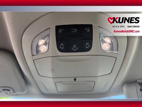 Used 2023 Chrysler Pacifica Touring-L FWD image 27