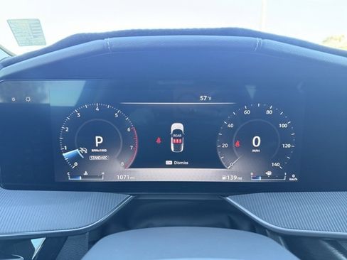 Certified 2025 Nissan Murano SV image 12