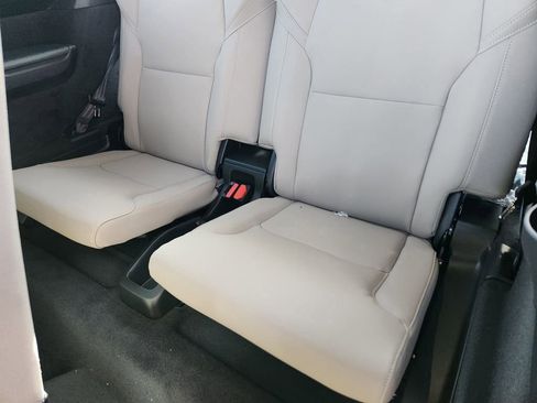 New 2026 Volvo XC90 T8 Plus w/ Protection Package Premier image 18